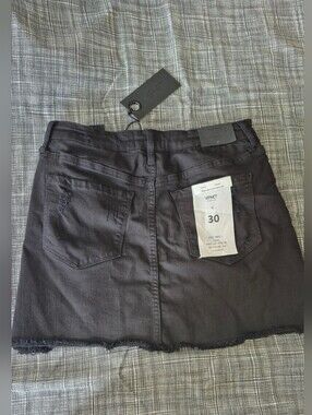 NWT★ Vervet Black  Denim Super Stretching Skirt / 30